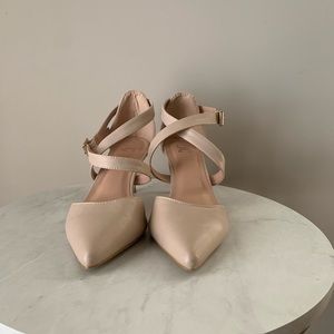 Nude heels with ankle strqps